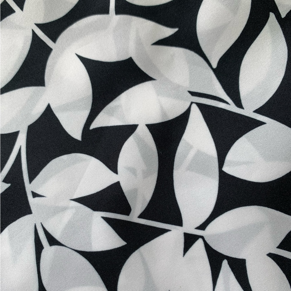 Dramatic Black/White Leaf Scarf - image 2